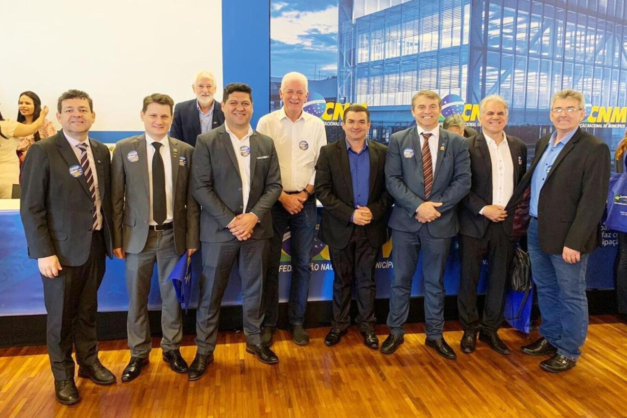 AMOP participa de mobilização municipalista em Brasília