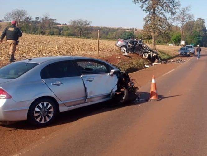 Quatro pessoas ficam feridas na batida de carros entre Assis Chateaubriand e Toledo