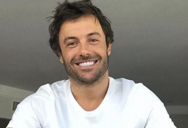 Ator Kayky Brito é atropelado e está em estado grave