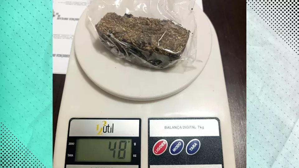 BRPv apreende maconha durante abordagem na PR 486, em em Assis Chateaubriand