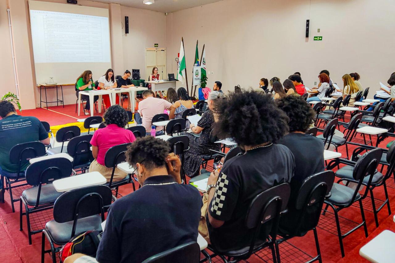 Jovens de Toledo definem representação para a 4ª Conferência Estadual da Juventude
