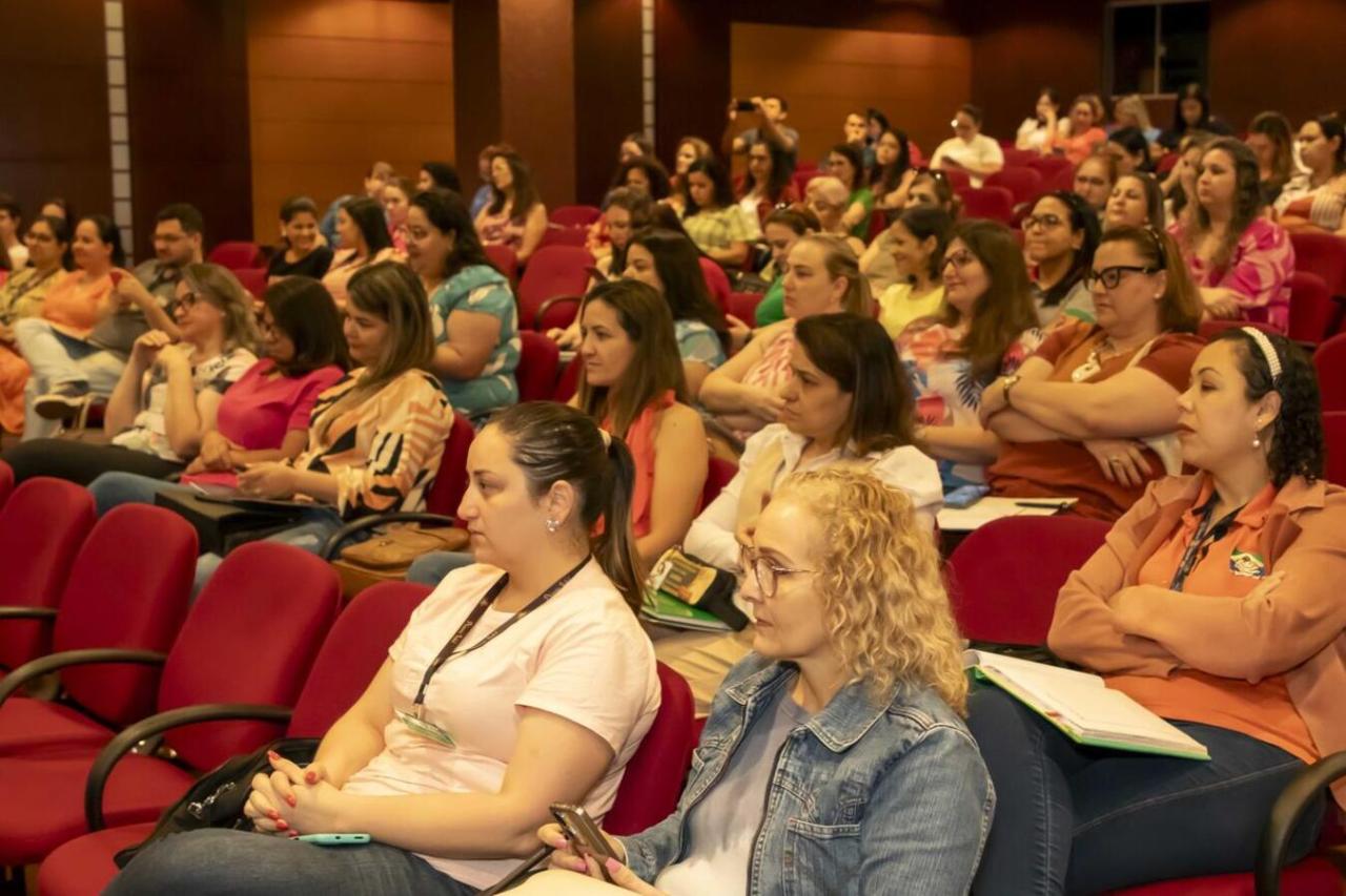 Smed dá início ao 3º Colóquio Municipal de Políticas Educacionais Inclusivas