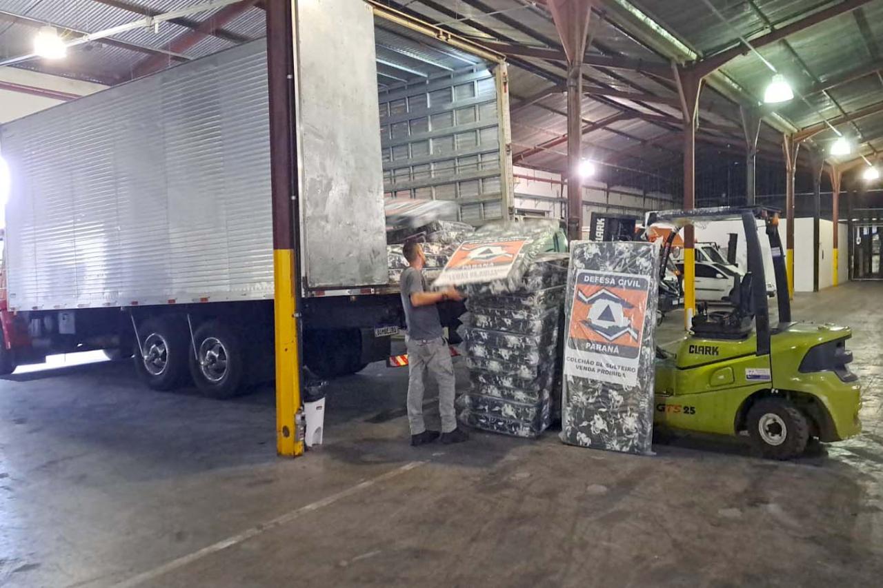 Defesa Civil atende municípios atingidos por temporais; são 940 casas danificadas no Paraná