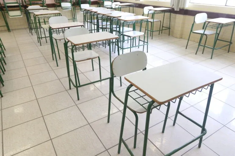 Notificações de violência batem recorde nas escolas do Paraná e do Brasil
