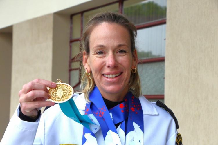 Oficial da PMPR é medalhista em competição internacional