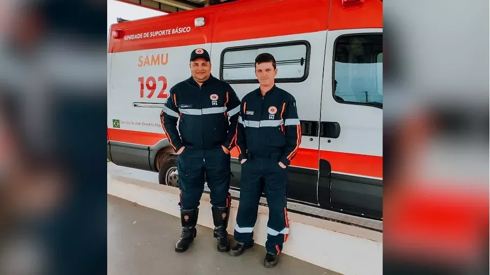 Bebê nasce dentro de ambulância do Samu a caminho do hospital, em Cascavel