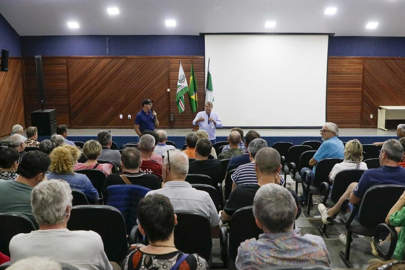 Em visita técnica a Toledo, suinocultores franceses são recepcionados pelo Executivo