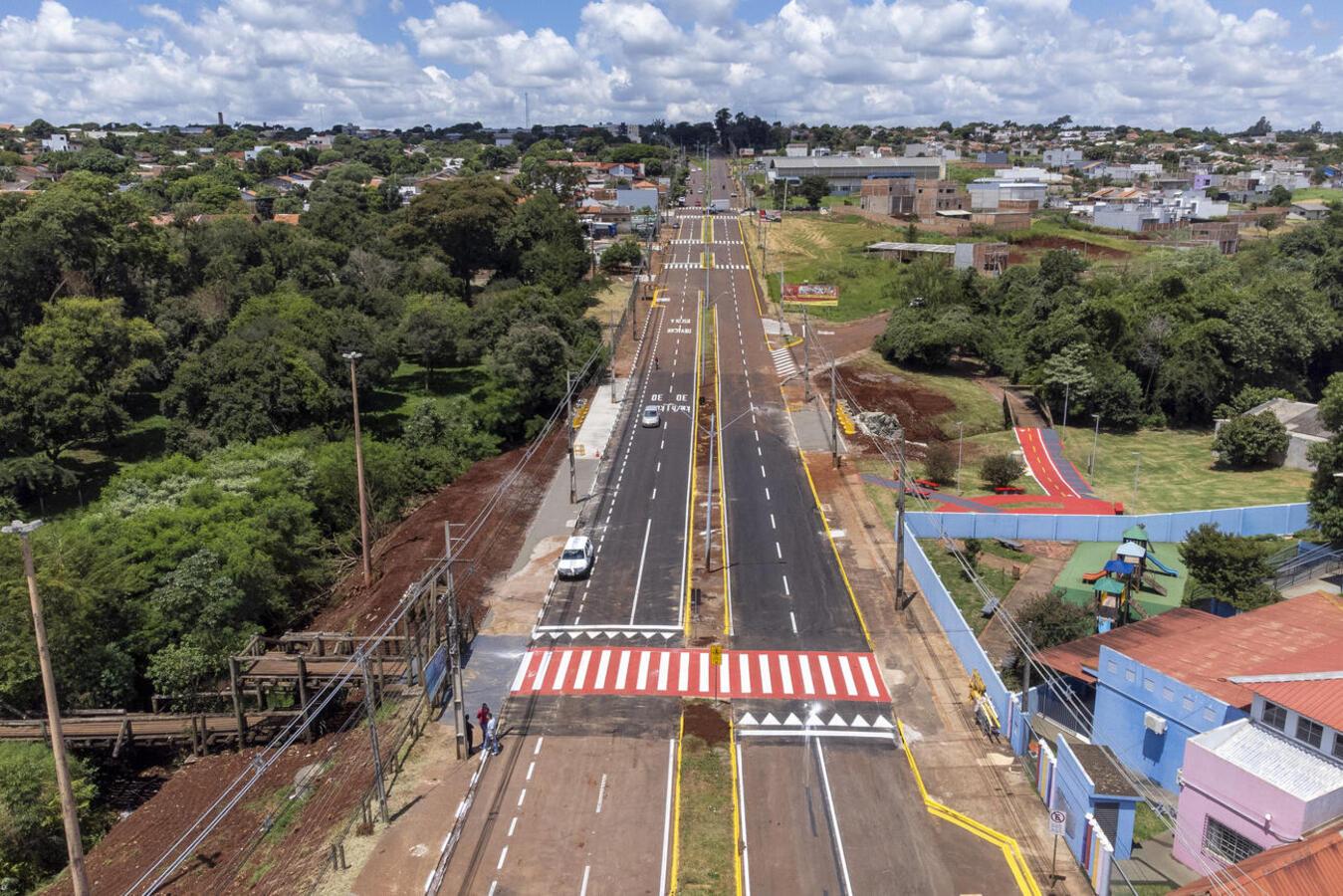 Administração municipal libera tráfego na Avenida Maripá após substituição de estrutura de bueiros
