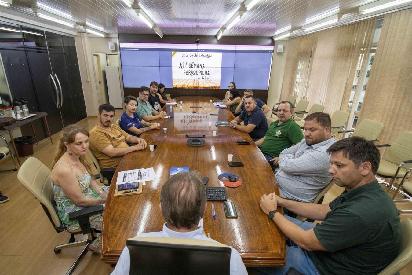 Patrões e gestores discutem Semana Farroupilha de 2024
