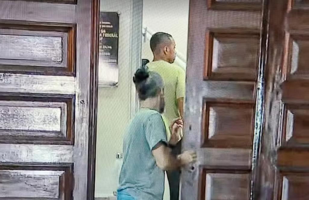 Robinho é preso em Santos após STJ decidir que ex-jogador deve cumprir pena por estupro no Brasil