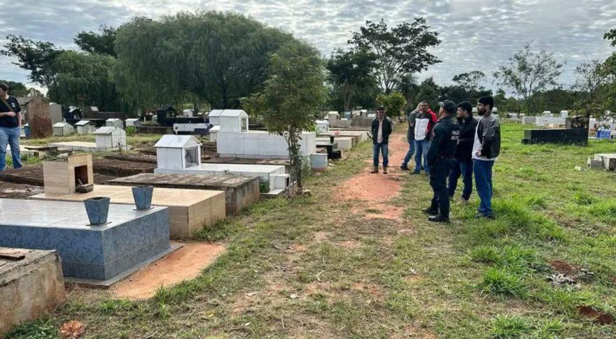 Corpo de bebê e de adolescente de 12 anos são furtados de cemitério de MS; polícia investiga caso