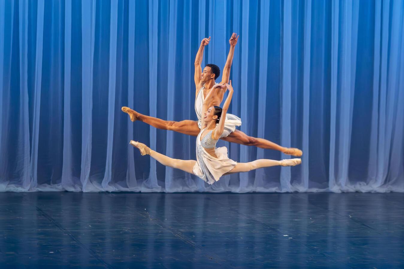 Espetáculos do Bolshoi encantam o público no Teatro Municipal de Toledo