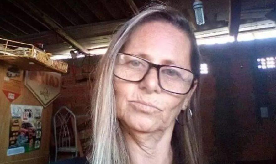 Mulher é degolada com cerrote e corpo é jogado em floresta no Paraná
