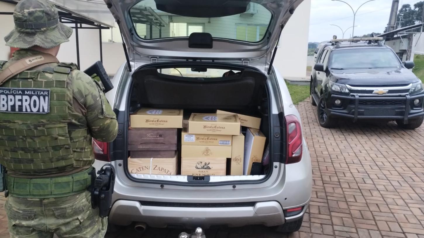 BPFRON apreende veiculo carregado em Barracão -PR