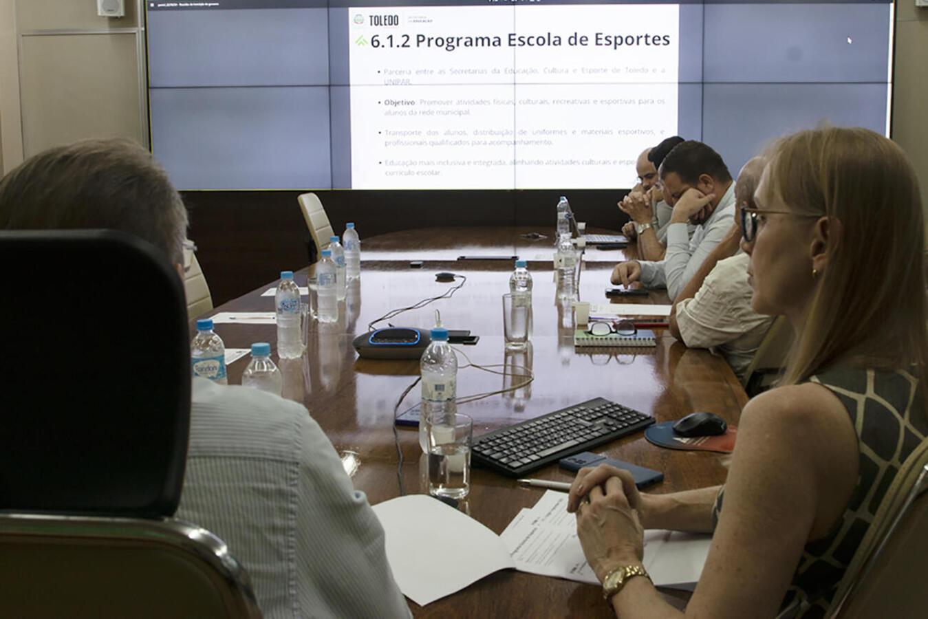Equipe de transição mantém apresentações, mesmo sem alguns representantes