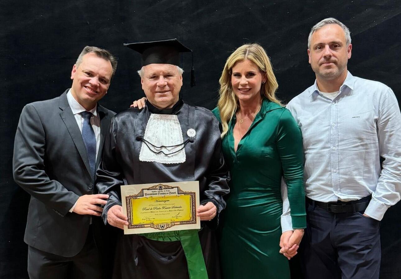 Raul de Paula Xavier recebe Diploma de Mérito Ético-Profissional e o Jubileu de Ouro