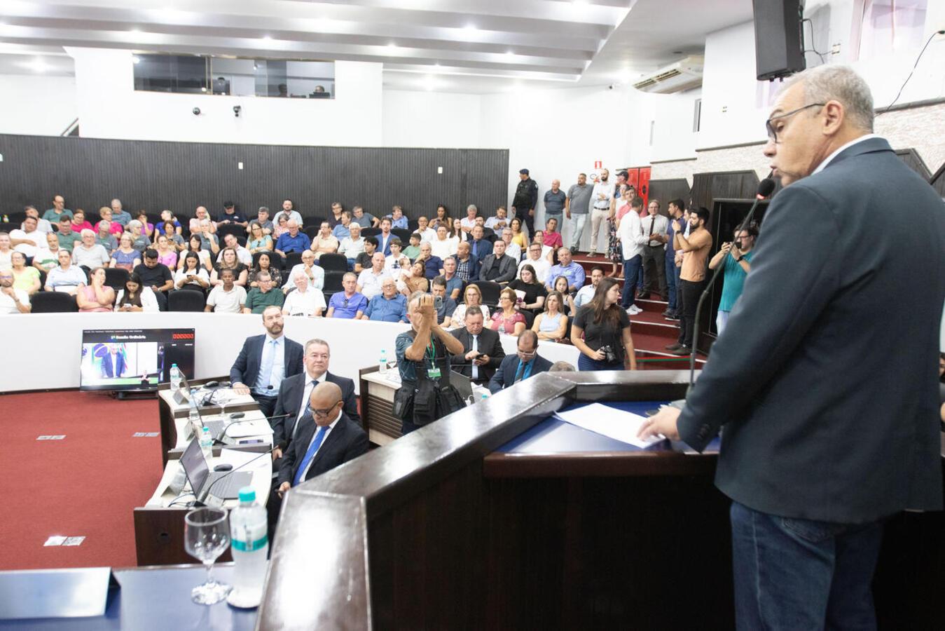 Prefeito de Toledo participa da sessão de abertura do ano legislativo