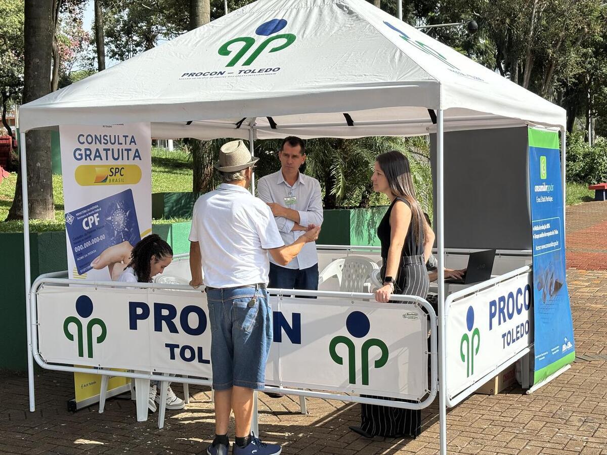 11ª edição do Procon na Praça atende quase 100 consumidores em Toledo