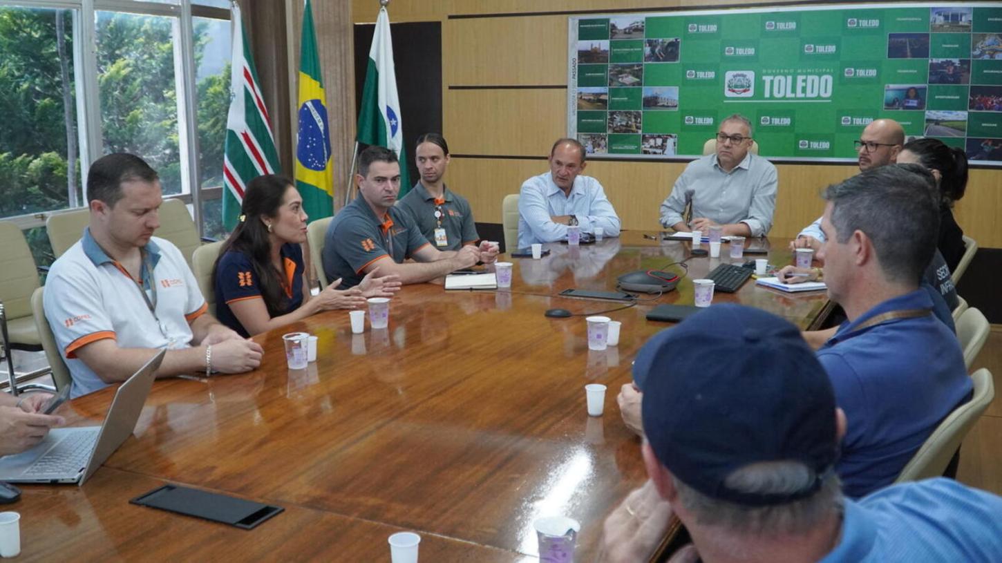 Prefeitura se reúne com representantes da Copel sobre instabilidade elétrica