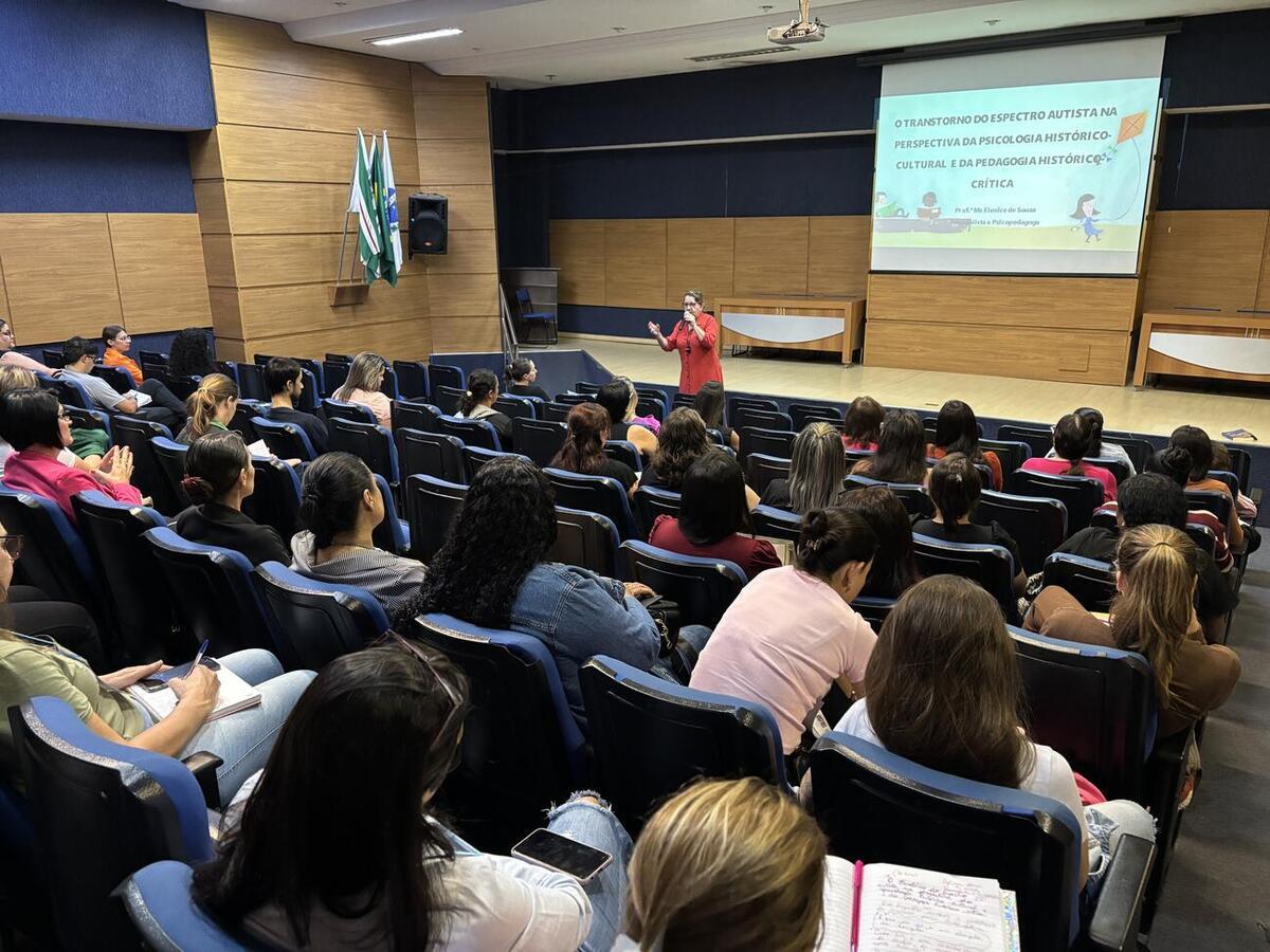 Secretaria de Educação inicia capacitação de professores Padis