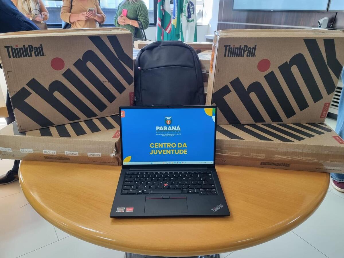 Centros da Juventude de Toledo recebem 10 notebooks novos do Estado