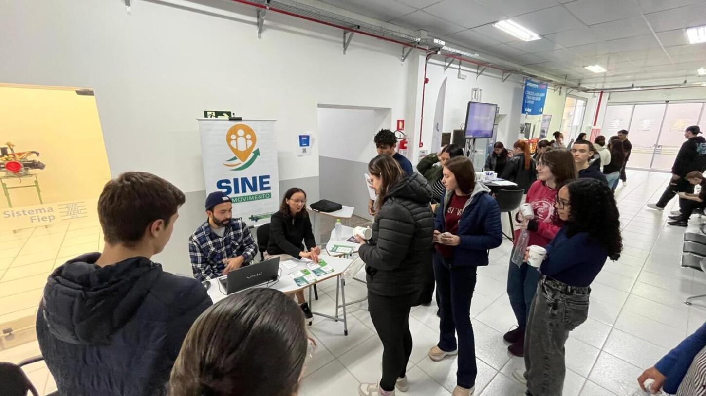 Agência do Trabalhador de Toledo marca presença no Mundo SENAI