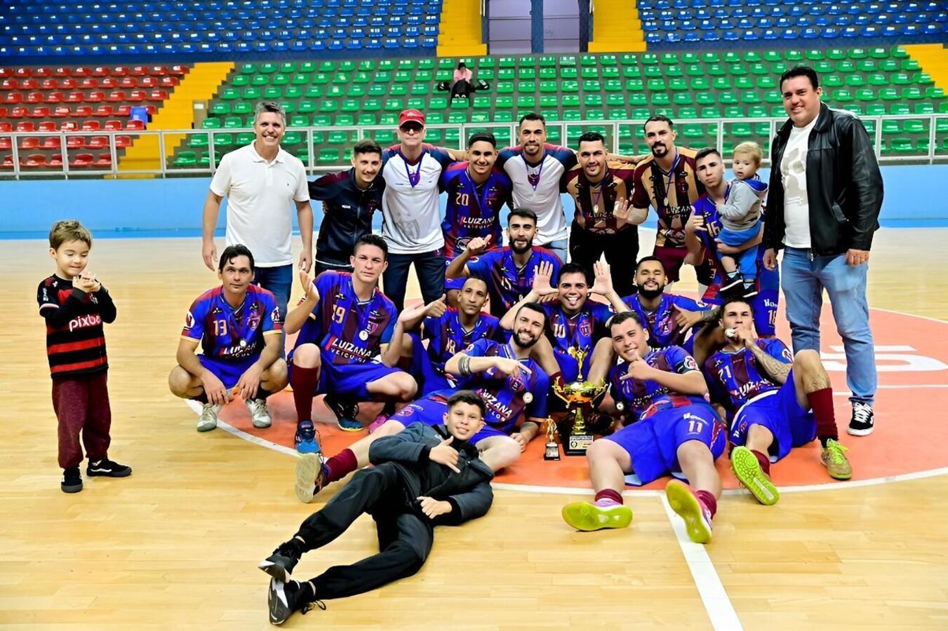 É CAMPEÃO! São Lourenço FC levanta o troféu da Taça Smel de Futsal 2025