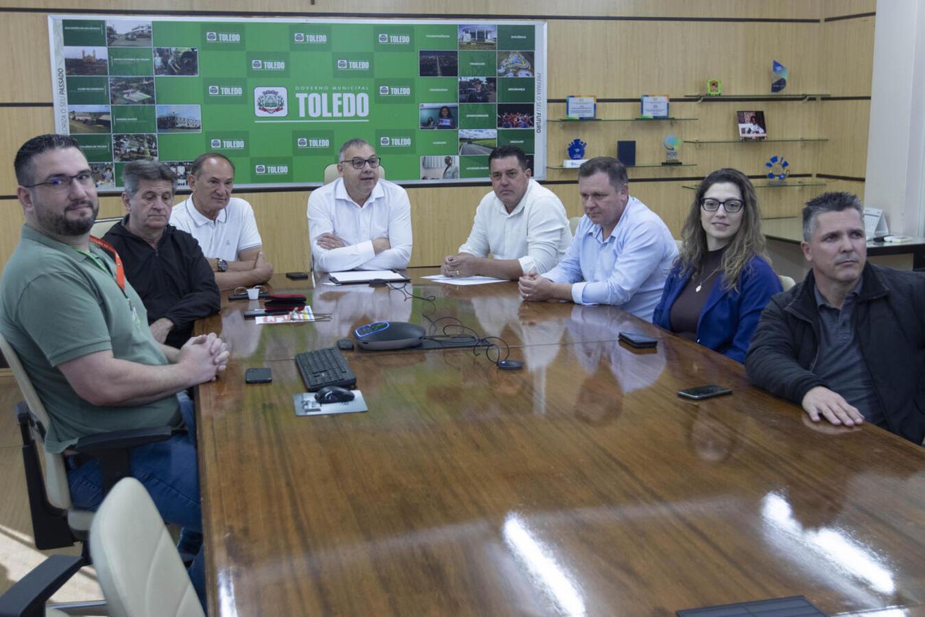 Dirigentes debatem preparativos para fase estadual dos Jogos Escolares