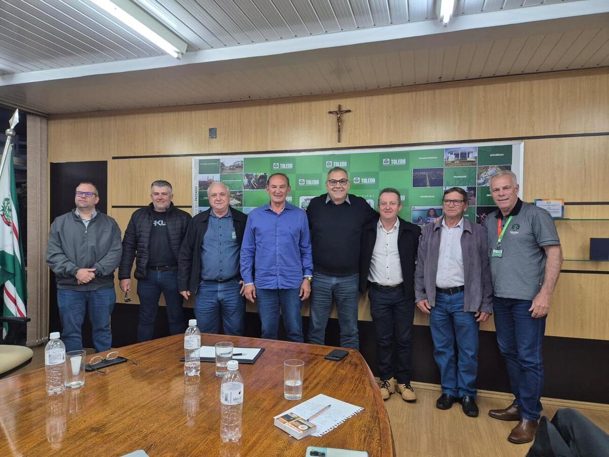 Prefeitura de Toledo inicia ciclo de agendas abertas com Aaviopar e Sindicato Rural