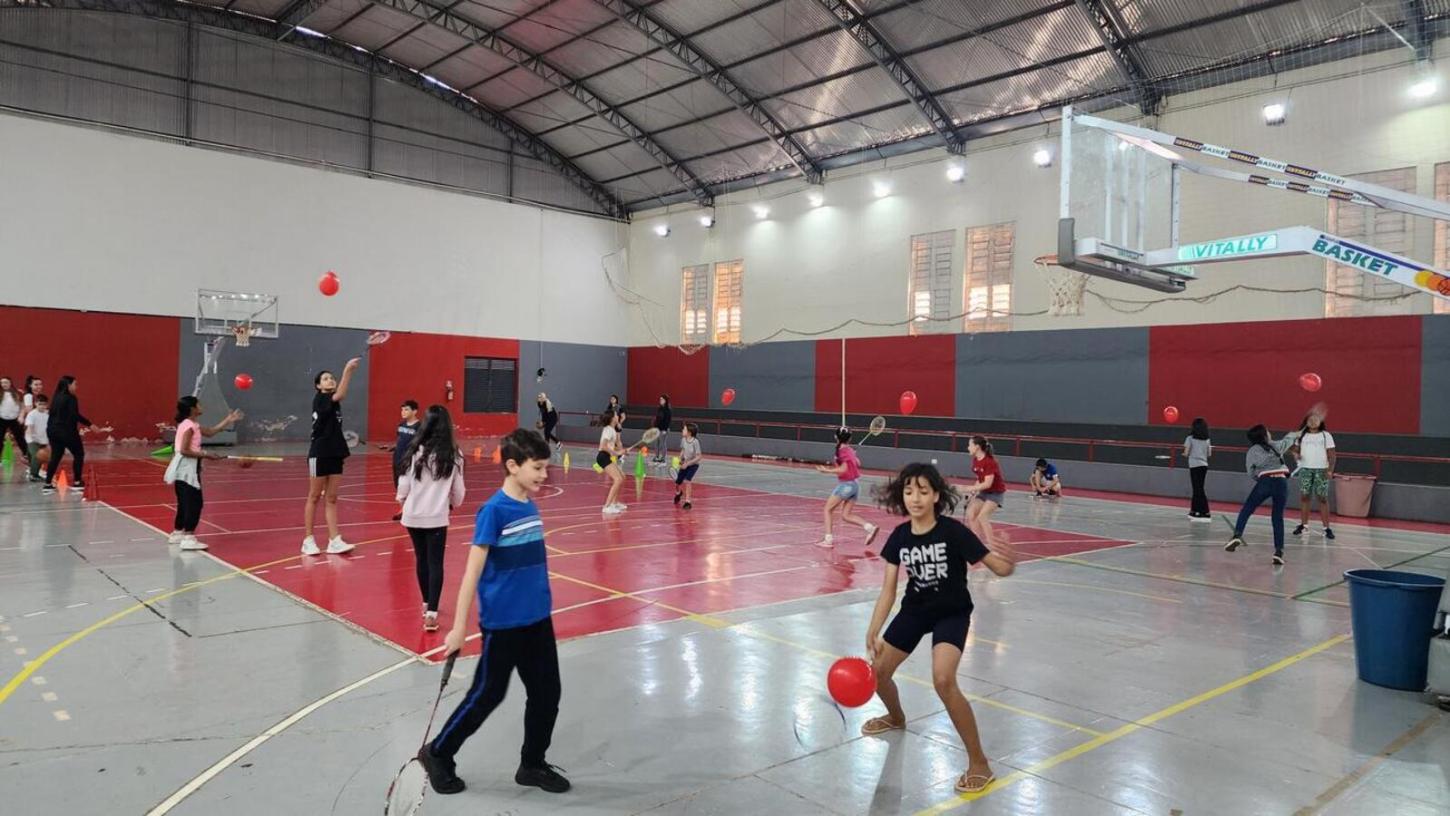 Mais de 300 crianças participam de colônia de férias em Toledo