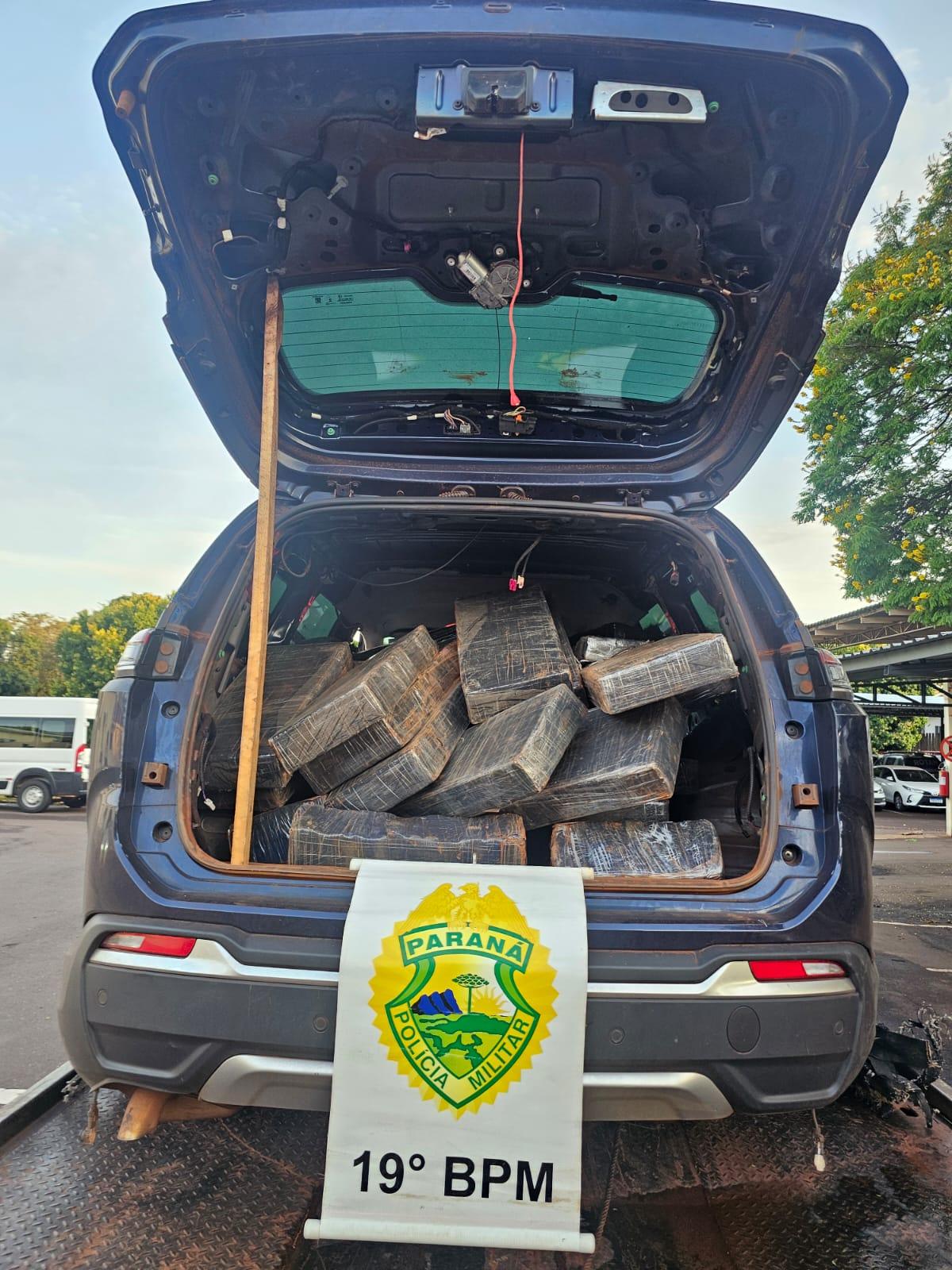 PM apreende mais de 735 kg de maconha e recupera veículo furtado na BR-467em Toledo
