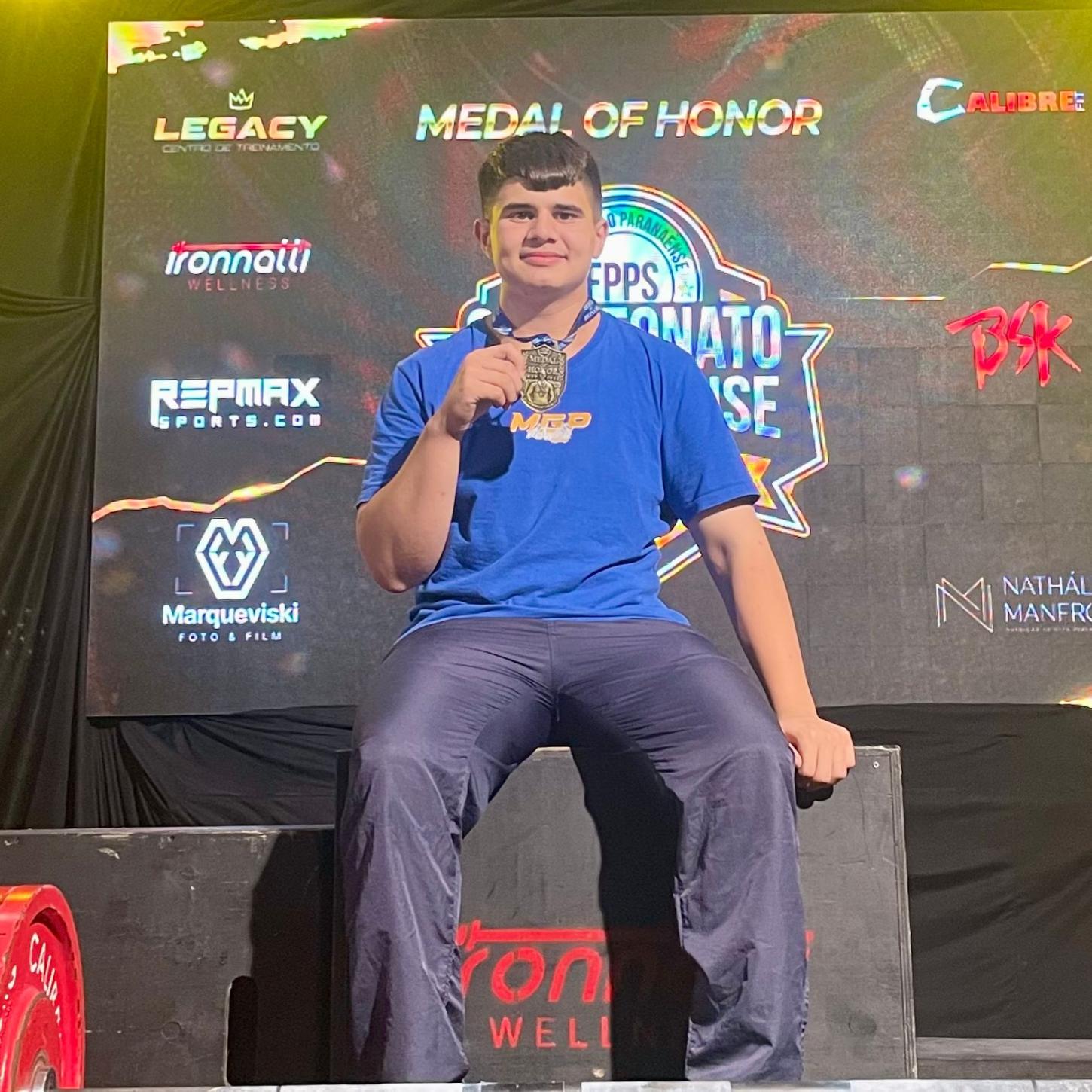 ATLETA DE TOLEDO SE DESTACA NO POWERLIFTING