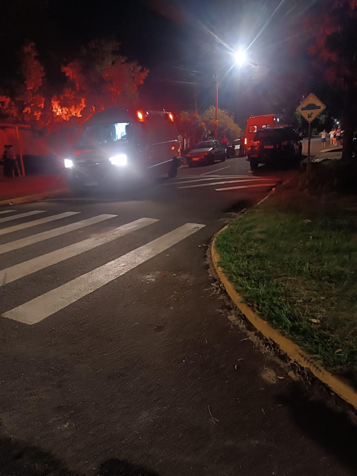 Confraternização termina em violência e duas pessoas são esfaqueadas