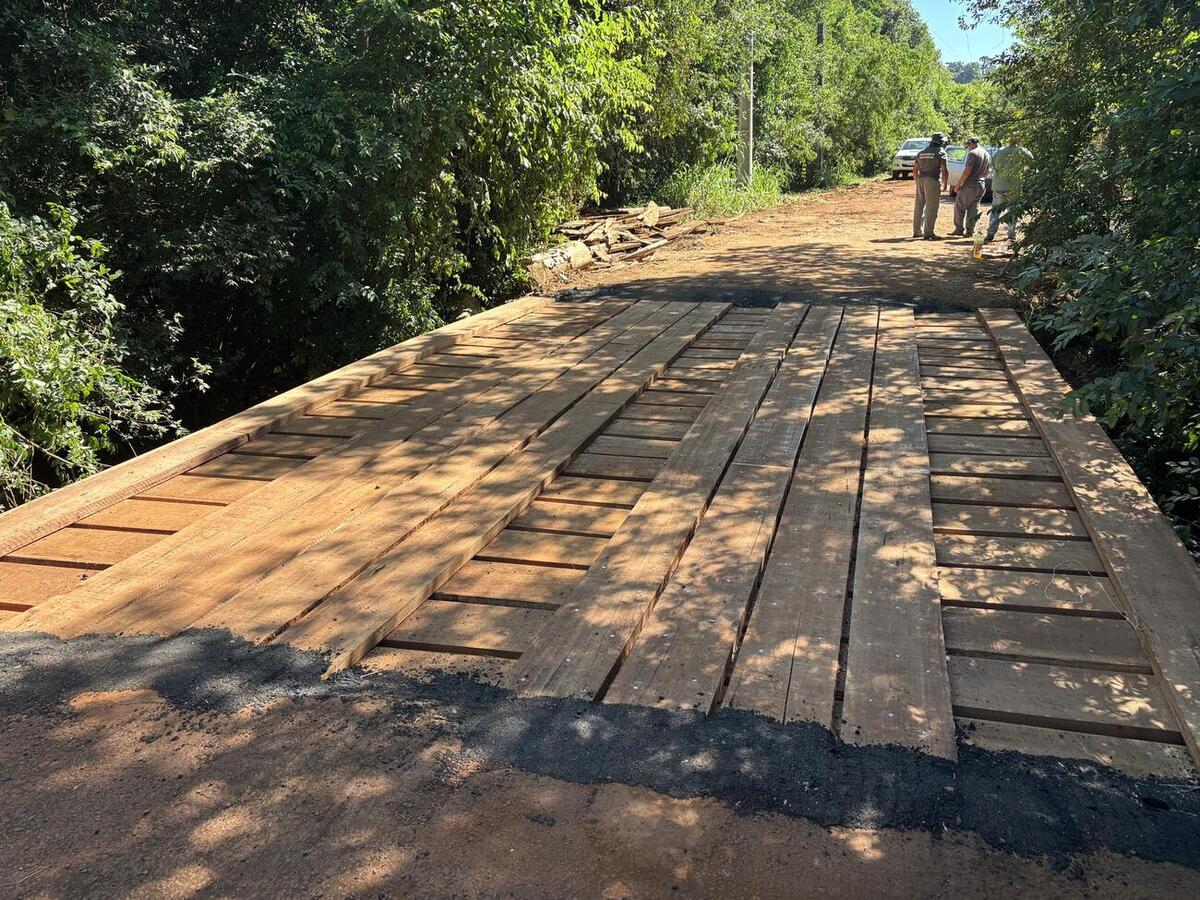 Ponte sobre o Rio Toledo na estrada para Linha Comin é liberada após recuperação