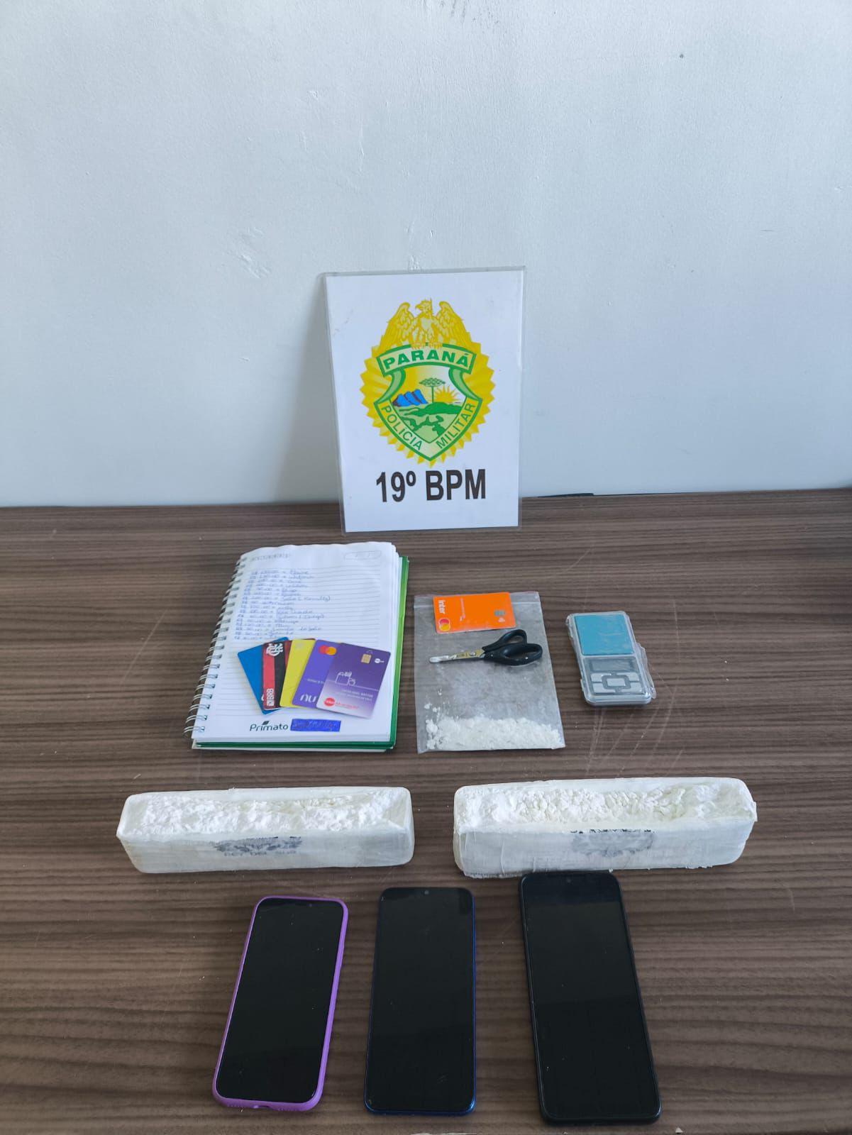 Mulher é presa com mais de 1 kg de cocaína após denúncia de tráfico na vila paulista