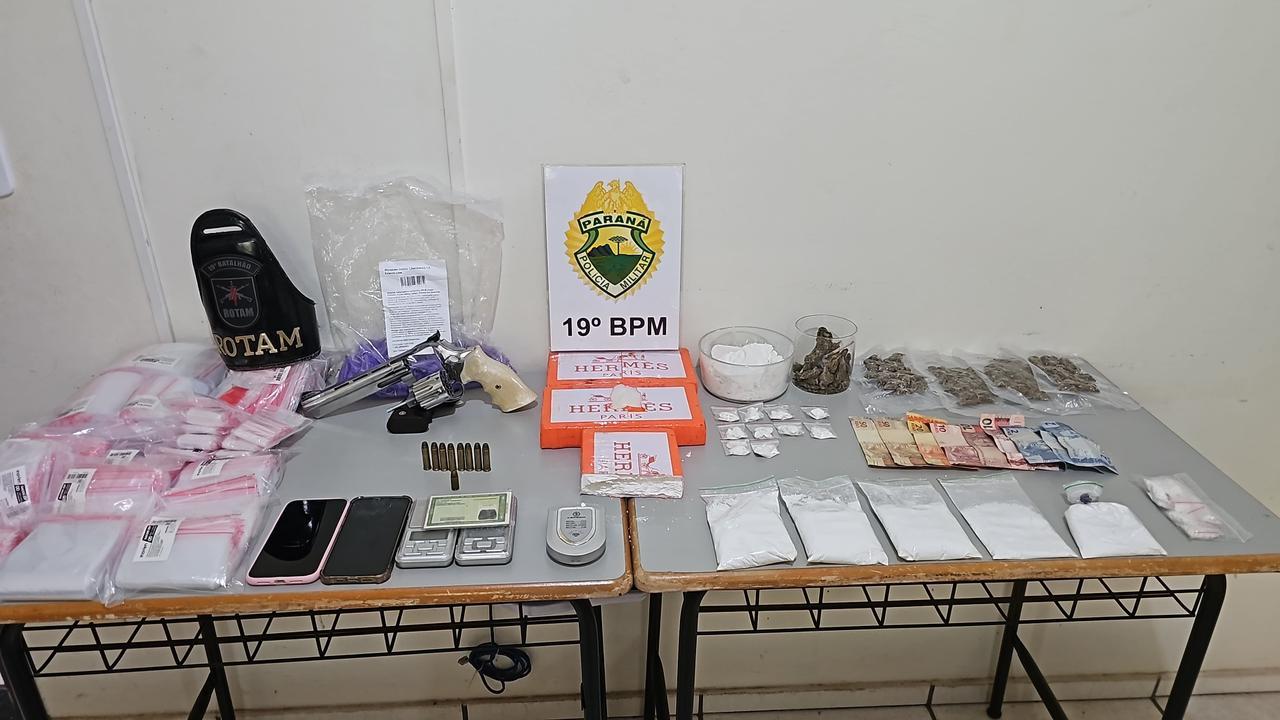ROTAM apreende mais de 3 kg de cocaína e arma calibre .357 em Toledo
