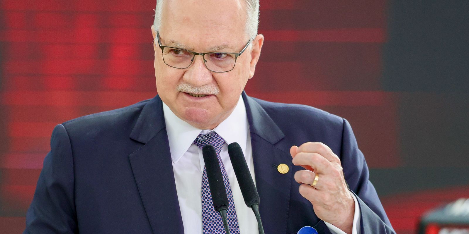 Fachin defende STF após Itália apontar parcialidade no caso Zambelli