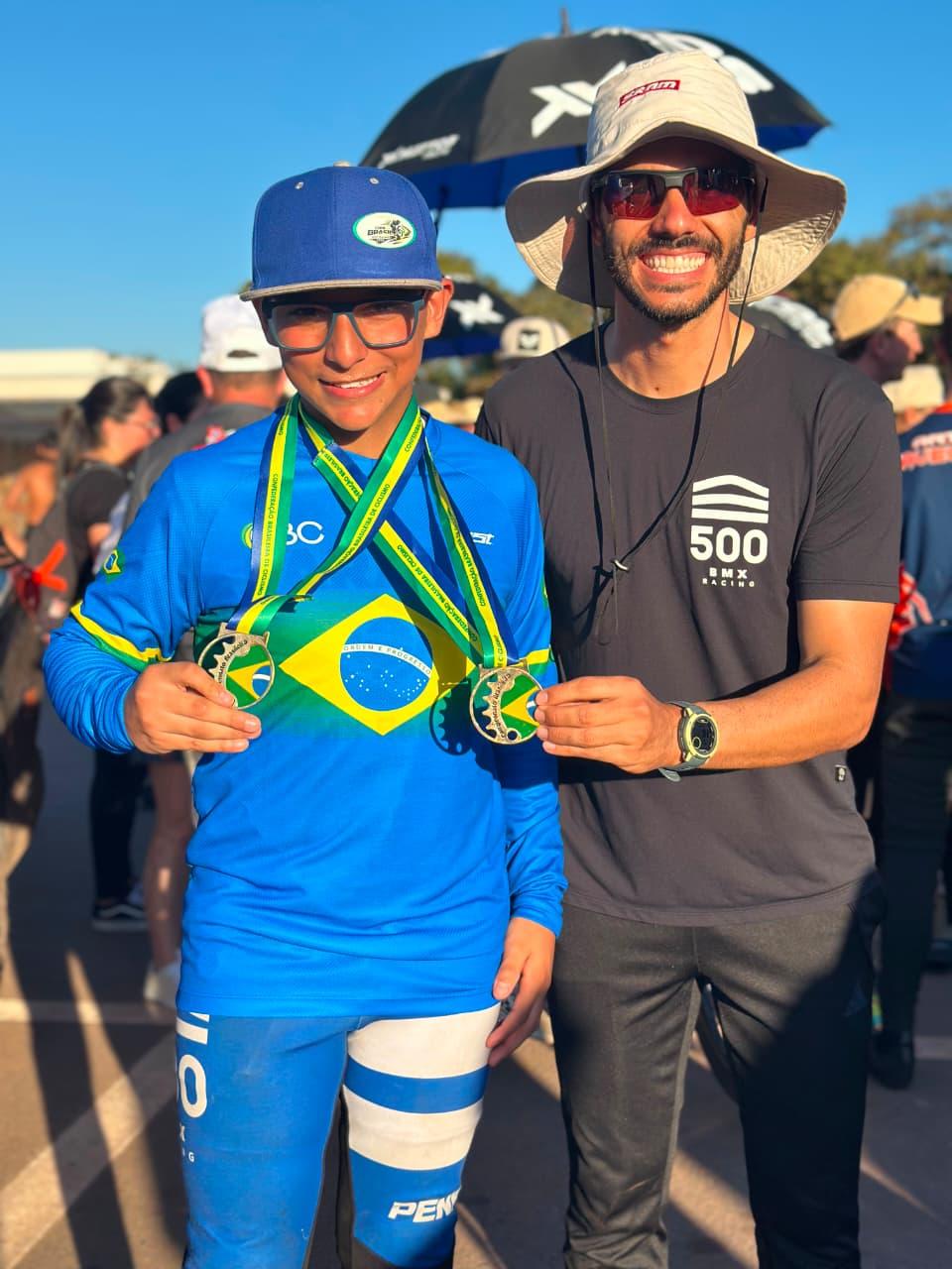 Heitor Isaque conquista dois títulos nacionais e faz história no BMX brasileiro