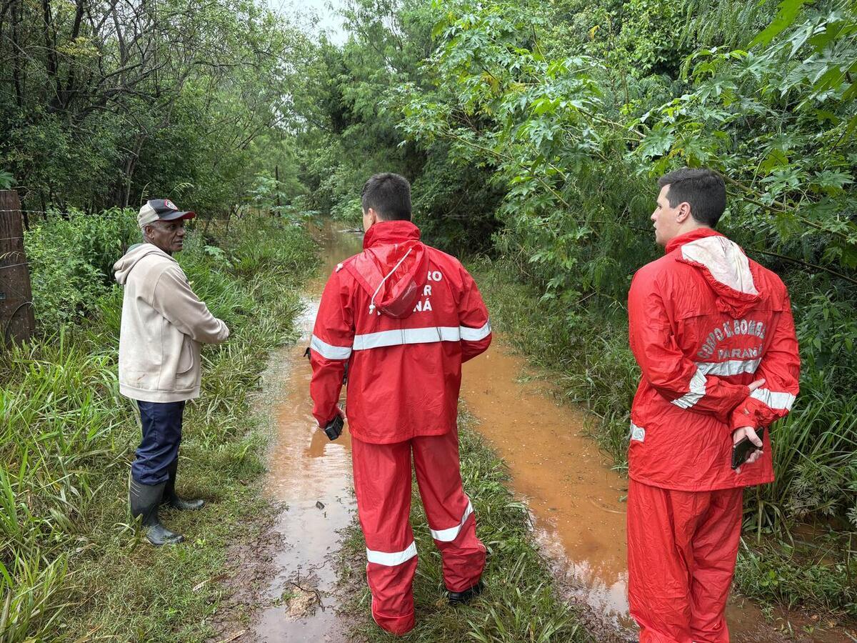 Defesa Civil monitora famílias afetadas por alagamento na Linha Santa Inês