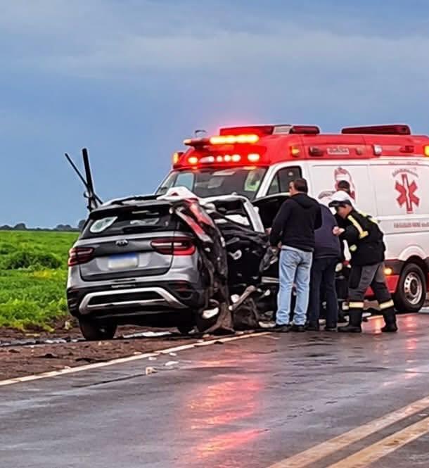  GRAVE ACIDENTE NA PR-239: COLISÃO FRONTAL DEIXA UMA PESSOA MORTA ENTRE ASSIS CHATEAUBRIAND E TOLEDO
