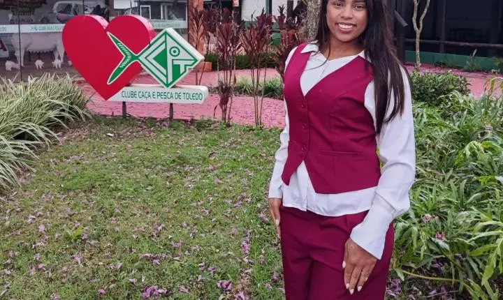 Conheça a história de Juliana Ferreira, candidata ao título de Rainha do Porco no Rolete