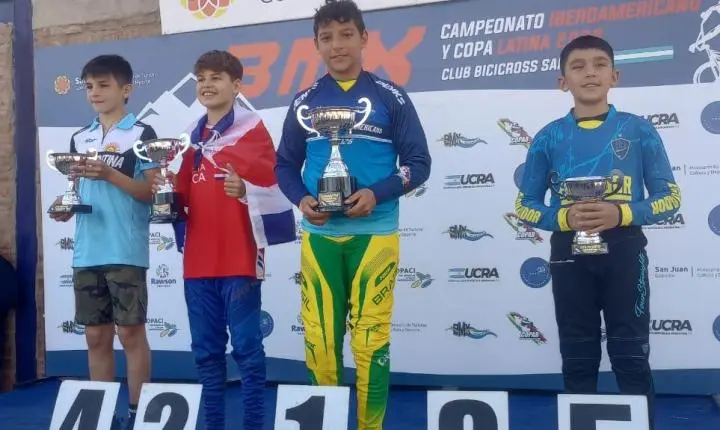 HEITOR ISAQUE CONQUISTA QUATRO TÍTULOS INTERNACIONAIS E COLOCA TOLEDO NO TOPO DO BMX DAS AMÉRICAS