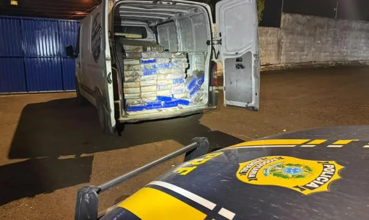 PRF apreende 350 quilos de maconha escondidos em carga de móveis em Cascavel (PR)