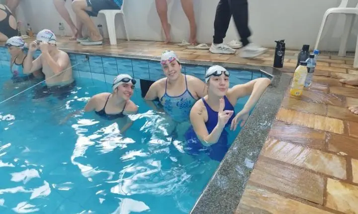 Toledo conquista 3º lugar no Desafio 12 Horas Nadando pela Saúde em Palotina