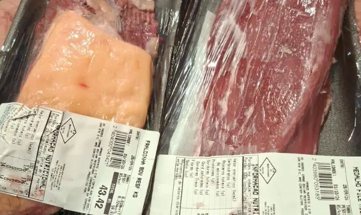 TOLEDO | HOMEM É DETIDO APÓS FURTAR CARNES E BEBIDAS E AMEAÇAR SEGURANÇAS DE SUPERMERCADO